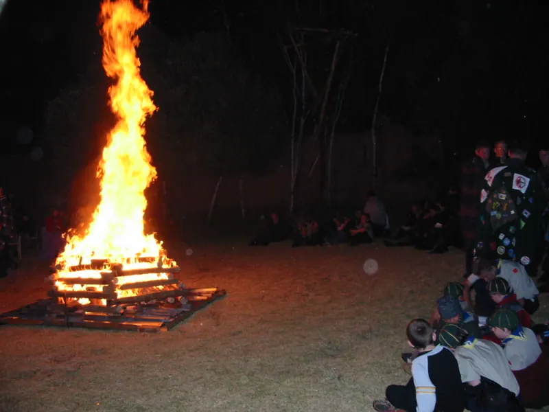 Group Campfire 2004, photo 12