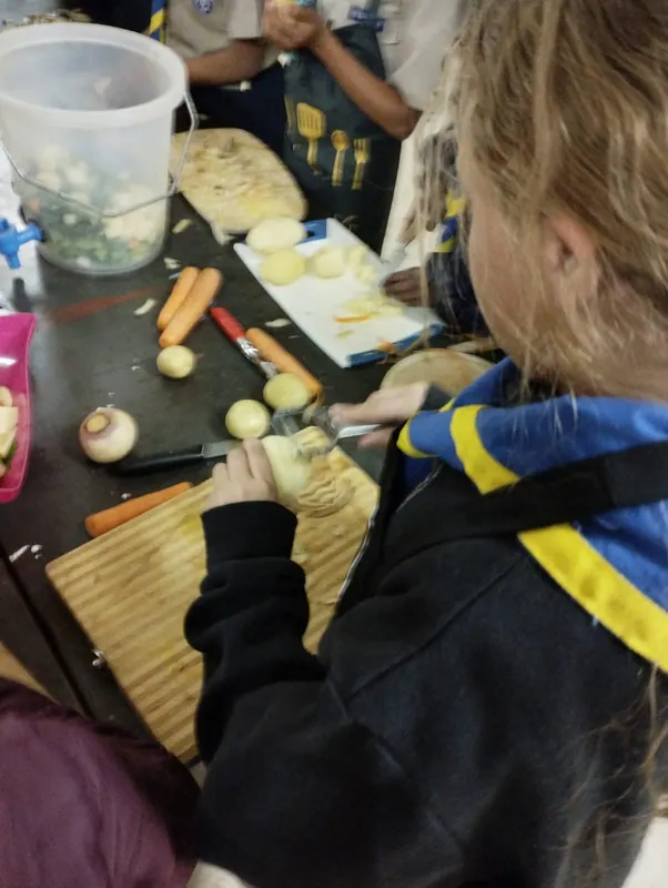 Cubs make soup for Kencare, photo 6